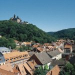Blick zum Schloss über Dächer